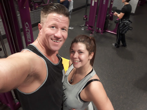 Gym «Planet Fitness - Groves, TX», reviews and photos, 4900 Twin City Hwy, Groves, TX 77619, USA