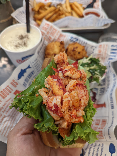 Seafood Market «Blount Market and KITCHEN», reviews and photos, 406 Water St, Warren, RI 02885, USA