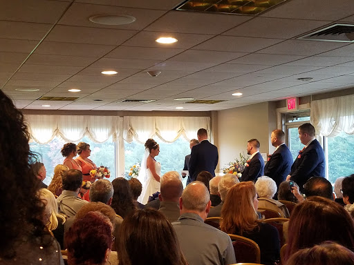 Country Club «Pleasant Valley Country Club», reviews and photos, 95 Armsby Rd, Sutton, MA 01590, USA