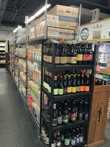 Liquor Store «Fort Point Market», reviews and photos, 369 Congress St, Boston, MA 02210, USA