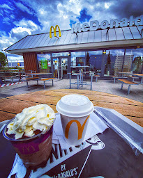 Photo n°6 de McDonald's à Liffré ()