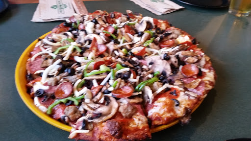 Pizza Restaurant «Round Table Pizza», reviews and photos, 15025 NE 24th St, Redmond, WA 98052, USA