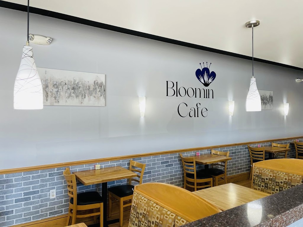 Bloomin Cafe 61761