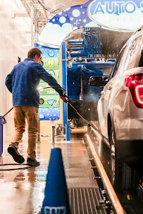 Ultimate Shine Car Wash - Seymour photo