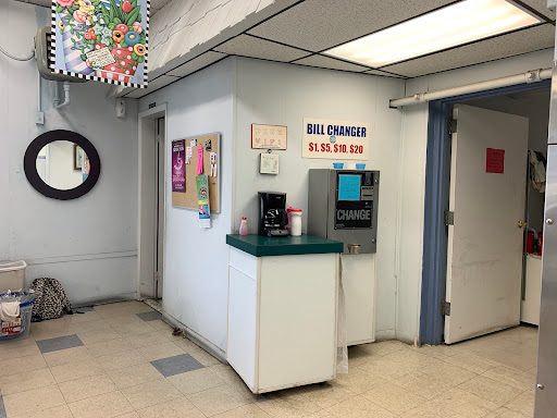 Dry Cleaner «Fabricare Cleaners», reviews and photos, 107 N Main St, Clawson, MI 48017, USA