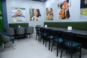 MD RESTAURANT AND CAFE image