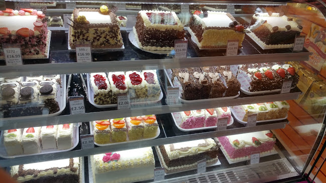 Reviews of Cake Box Bow in London - Bakery