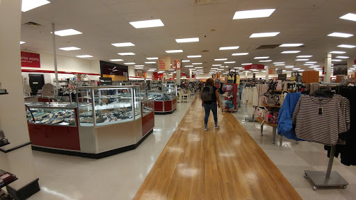 Department Store «T.J. Maxx», reviews and photos, 1650 Miami Gardens Dr, North Miami Beach, FL 33179, USA