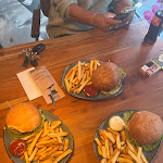 Photo n°1 de l'avis de Natascha.a fait le 30/07/2023 à 22:24 sur le  Burgeria Leverkusen à Leverkusen