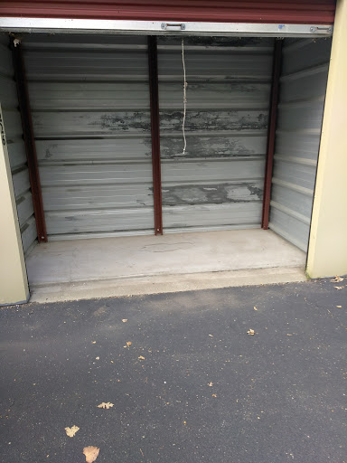 Self-Storage Facility «Simply Self Storage - Eastpointe/Eight Mile», reviews and photos, 14907 East 8 Mile Road, Eastpointe, MI 48021, USA