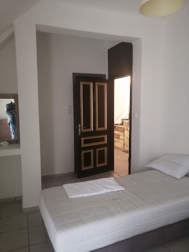 Comentarii opinii despre Apollonion