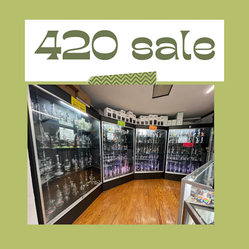 Tobacco Shop «Naga smoke shop», reviews and photos, 7540 N Dale Mabry Hwy, Tampa, FL 33614, USA