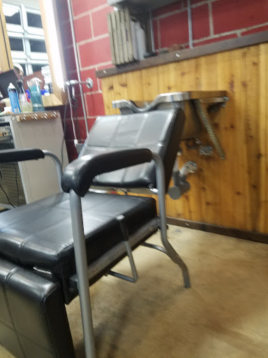 Barber Shop «Buck & Beard Barbershop», reviews and photos, 815 NE 13th St, Fort Lauderdale, FL 33304, USA