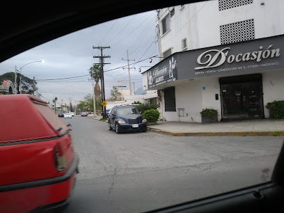 D'michelle Tuxedo en Nuevo Leon