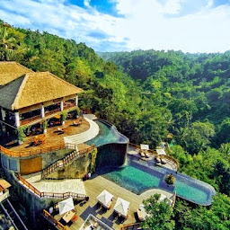 Pertokoan Investama - Bali