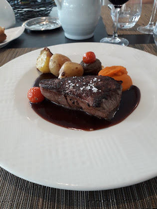 Plats et boissons hôtels Grand Hotel 53100 Mayenne