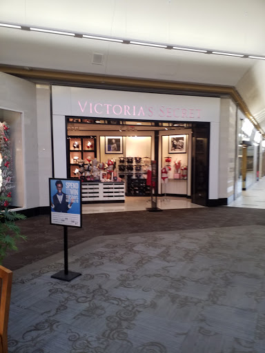 Shopping Mall «Rivergate Mall», reviews and photos, 1000 Rivergate Pkwy #1, Goodlettsville, TN 37072, USA