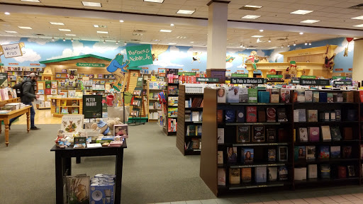 Book Store «Barnes & Noble», reviews and photos, 540 Ed Noble Pkwy, Norman, OK 73072, USA