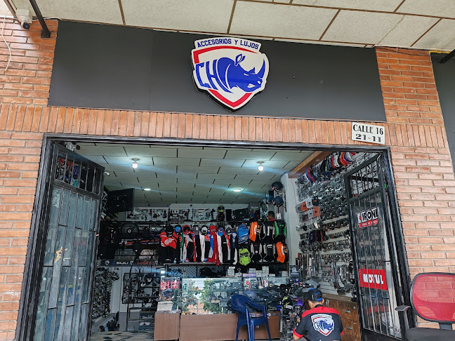 CH ACCESORIOS Y LUJOS