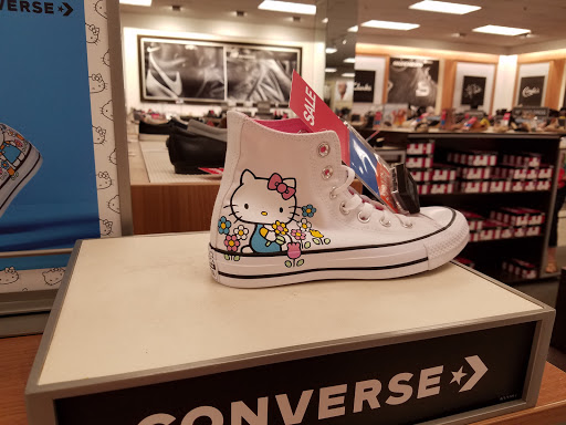 Shopping Mall «Glenbrook Shopping Center», reviews and photos, 1050 Glenbrook Way, Hendersonville, TN 37075, USA