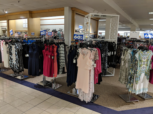 Department Store «Boston Store», reviews and photos, 15875 W Bluemound Rd, Brookfield, WI 53005, USA