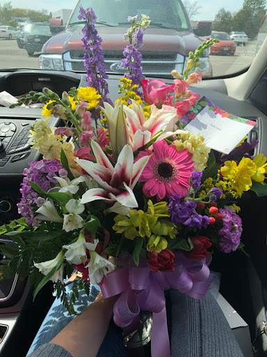 Florist «Lake Zurich Florist», reviews and photos, 34 E Main St, Lake Zurich, IL 60047, USA