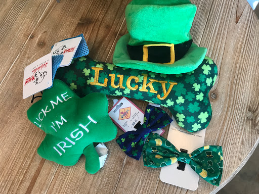 Pet Supply Store «Dog Dish», reviews and photos, 1778 Utica Square, Tulsa, OK 74114, USA