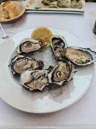 Photo n°16 de Le Petit Pointu - Poissons & Fruits de Mer St-Tropez à Saint-Tropez ()