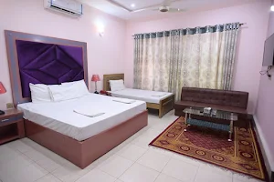 Hotel Shaheen Continental Multan image