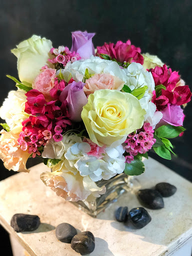 Florist «Wishing Well Floral», reviews and photos, 5656 Hood St #108, West Linn, OR 97068, USA