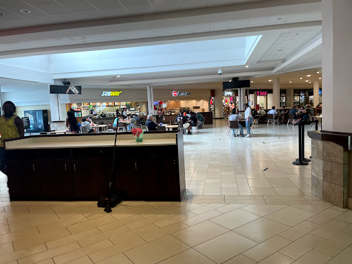 Shopping Mall «Crystal Mall», reviews and photos, 850 Hartford Turnpike, Waterford, CT 06385, USA