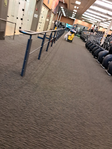 Gym «LA Fitness», reviews and photos, 5065 Main St, Trumbull, CT 06611, USA