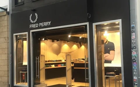 FRED PERRY Köln image