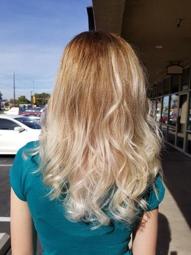 Beauty Salon «A Cut Above Family Haircare», reviews and photos, 3960 N Oracle Rd, Tucson, AZ 85705, USA