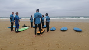 Photo n°15 de Ecole de Surf Biscarrosse - GANG SURF à Biscarrosse ()