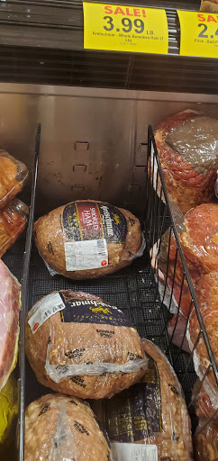 Grocery Store «Schnucks», reviews and photos, 4500 W Lloyd Expy, Evansville, IN 47712, USA