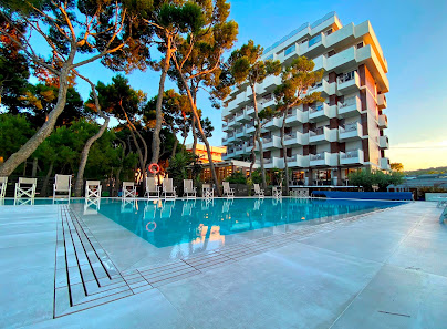 Hotel Promenade Lungomare Zara angolo, Via Nervi, 64021 Giulianova TE, Italia