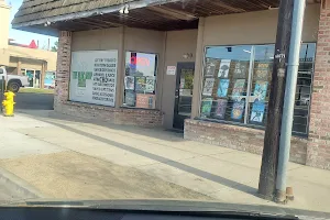 The Bloc Shop Yuba City - Smoke, Vape, CBD, Kratom image