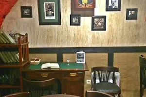 Che`s Cafe image