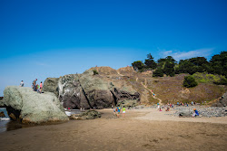 Mile Rock Beach'in fotoğrafı küçük koy ile birlikte