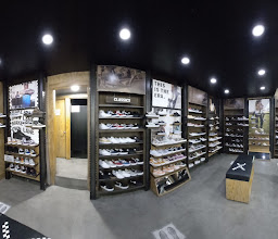 Vans Town Center El Rosario photo