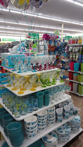 Dollar Store «Dollar Tree», reviews and photos, 12030 NE 85th St, Kirkland, WA 98033, USA