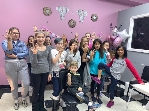 Beauty Salon «LOTUS BEAUTY SALON», reviews and photos, 1207A N Elmhurst Rd, Prospect Heights, IL 60070, USA