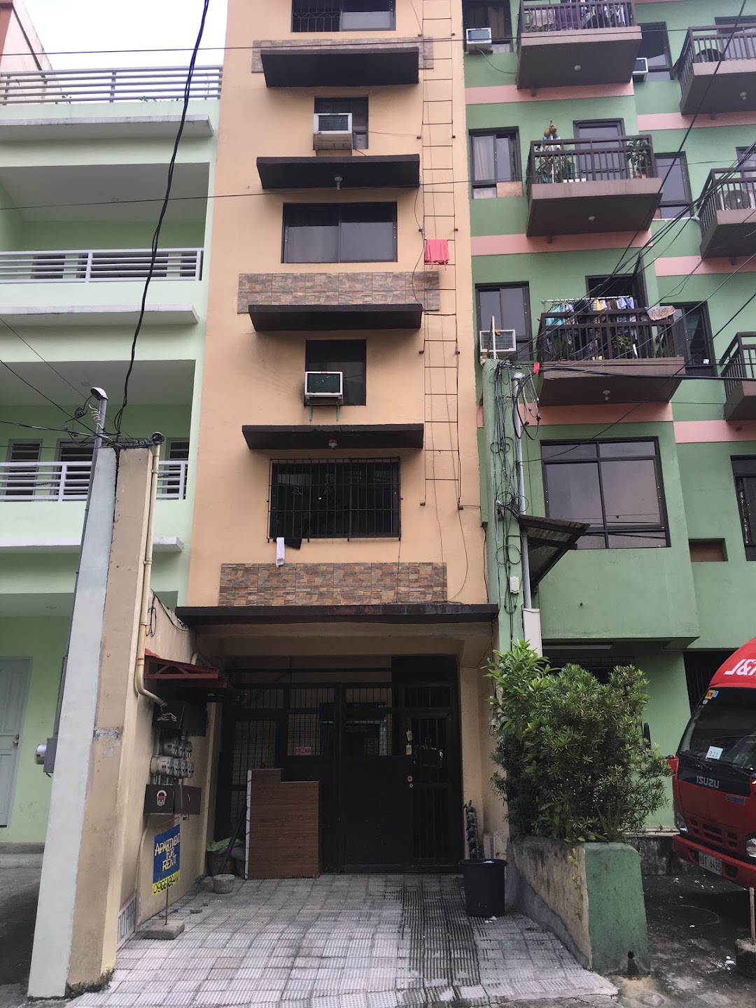 522 Tanglaw St. Plainview, Mandaluyong City
