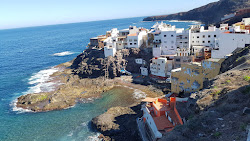 Photo de Playa de Caleta de Arriba avec petite baie