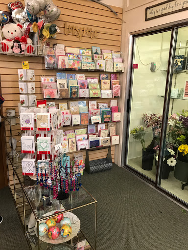 Florist «Crystals Flowers & Gifts», reviews and photos, 17314 Pacific Ave S, Spanaway, WA 98387, USA