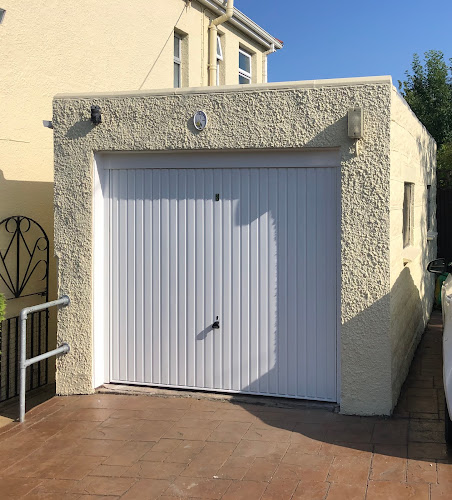Comments and reviews of Express Garage Doors