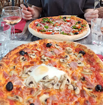 Pizza du Pizzeria Le Bistrot à Laroque - n°10