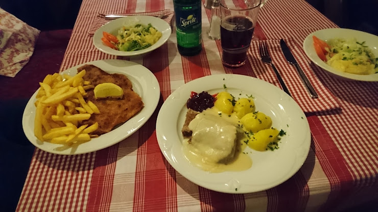 Plats et boissons hôtels Schlosshotel Höfingen 71229 Leonberg