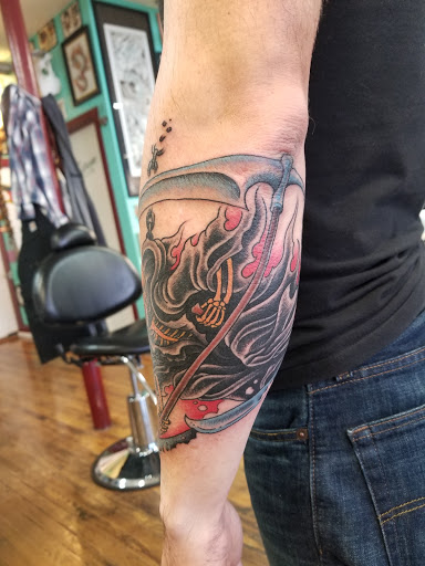 Tattoo Shop «Dedication Tattoo», reviews and photos, 1905 S Broadway, Denver, CO 80210, USA